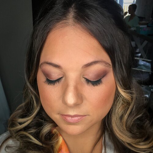 Sun kissed bride eyes shut