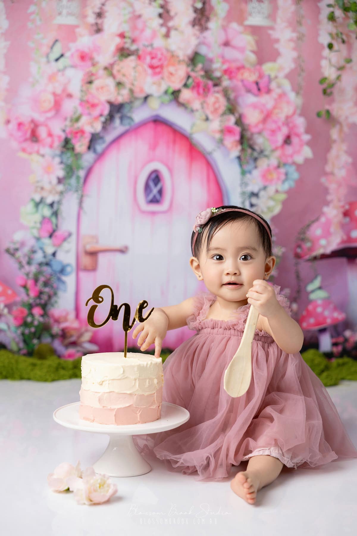 cake-smash-photoshoot-5273CS-IMG-1089