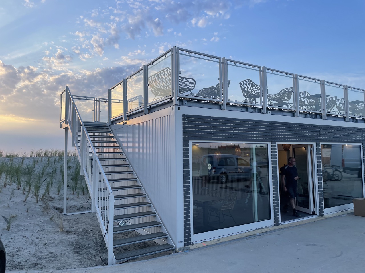 Strandbar Watt'n Blick - Modulbau für die Gastronomie von ROKA