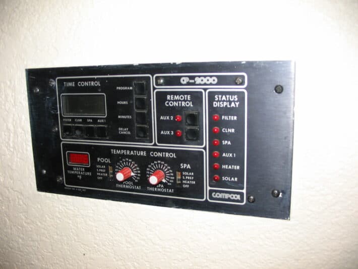 Compool CP2000 Indoor pool/Spa Controller